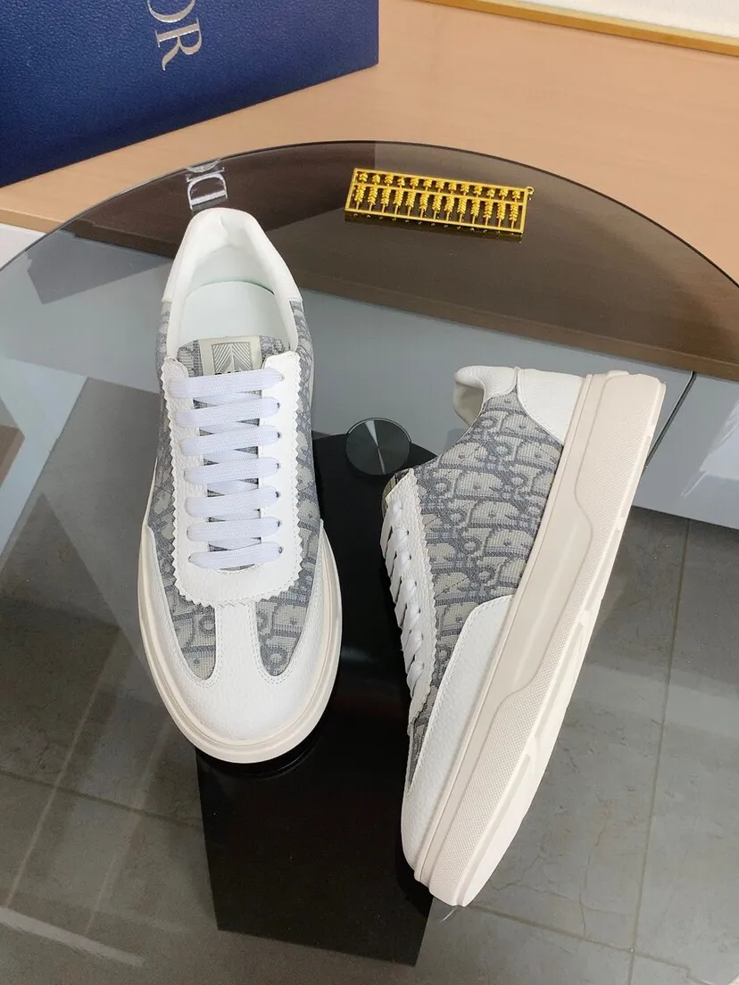 Factory price 420⌚️⌚️[Dior] Dior's new men's genuine leather casual shoes, the highest version on the market, any comparison is welcome🆚! The original leather has excellent texture and is super high-end! Fetal sheep net lining imported from Italy, removable pad! Luxurious materials and fine workmanship, highly recommended! Code number: 38-444⃣️Color optional